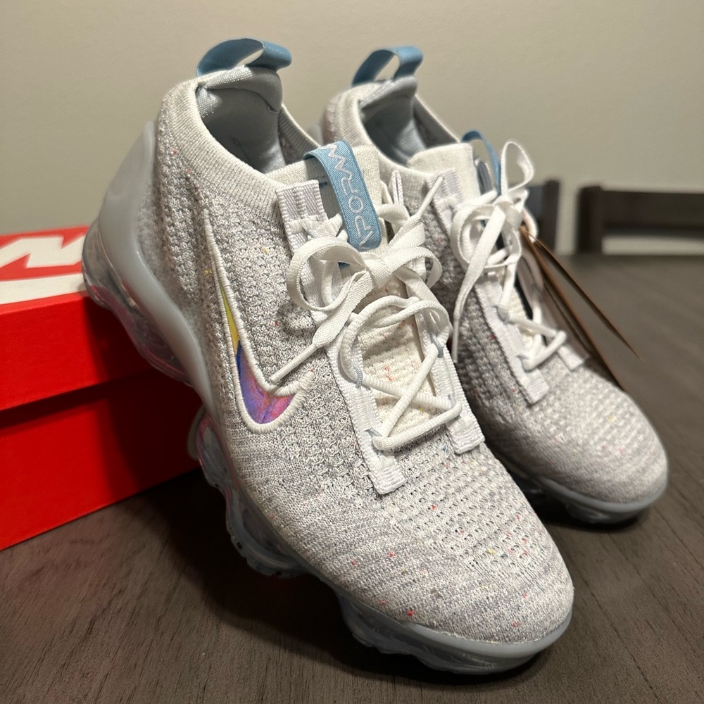 SOLD Nike Air Vapormax 2021 (GS) Flyknit